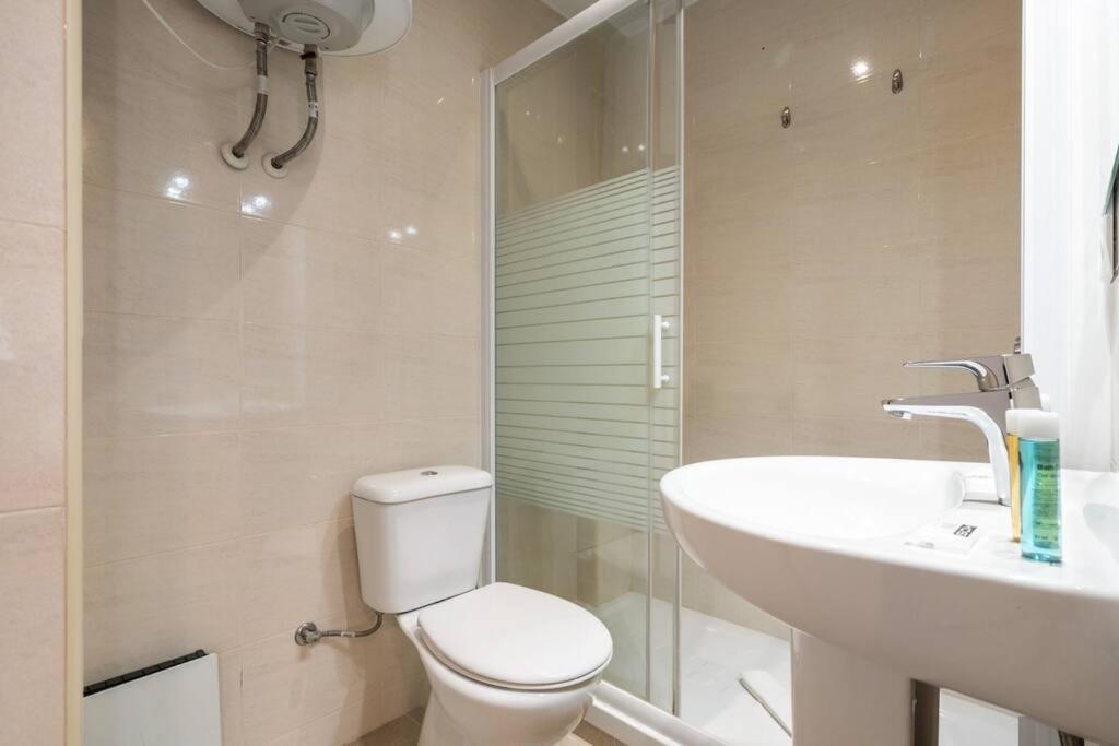Studio Located In Puerta De Alcala - 2 Madrid Bagian luar foto